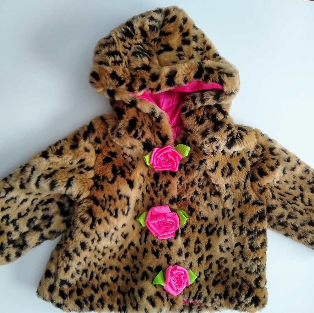 Trendy leopard fur baby girl jacket - size 12 mo.